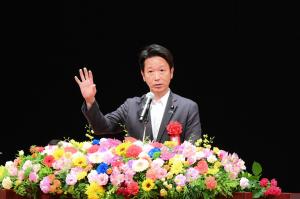 大会＿来賓挨拶＿長峯議員