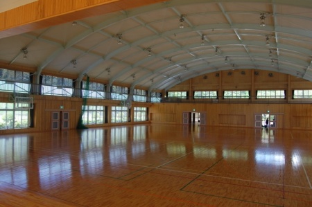 山田体育館内部の画像