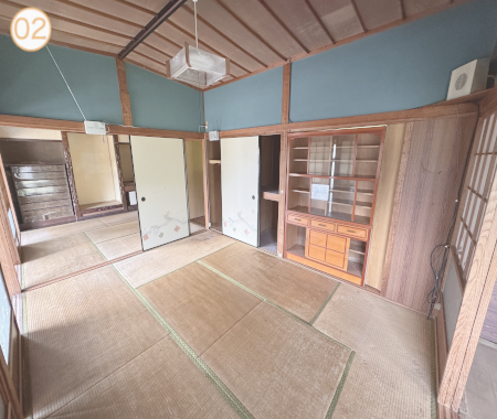 6帖和室カット02 棚がスッポリ収まっています。
