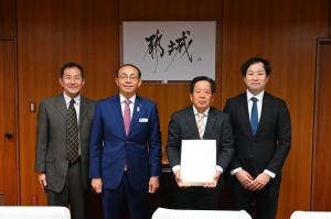 南国興産株式会社指定書交付式