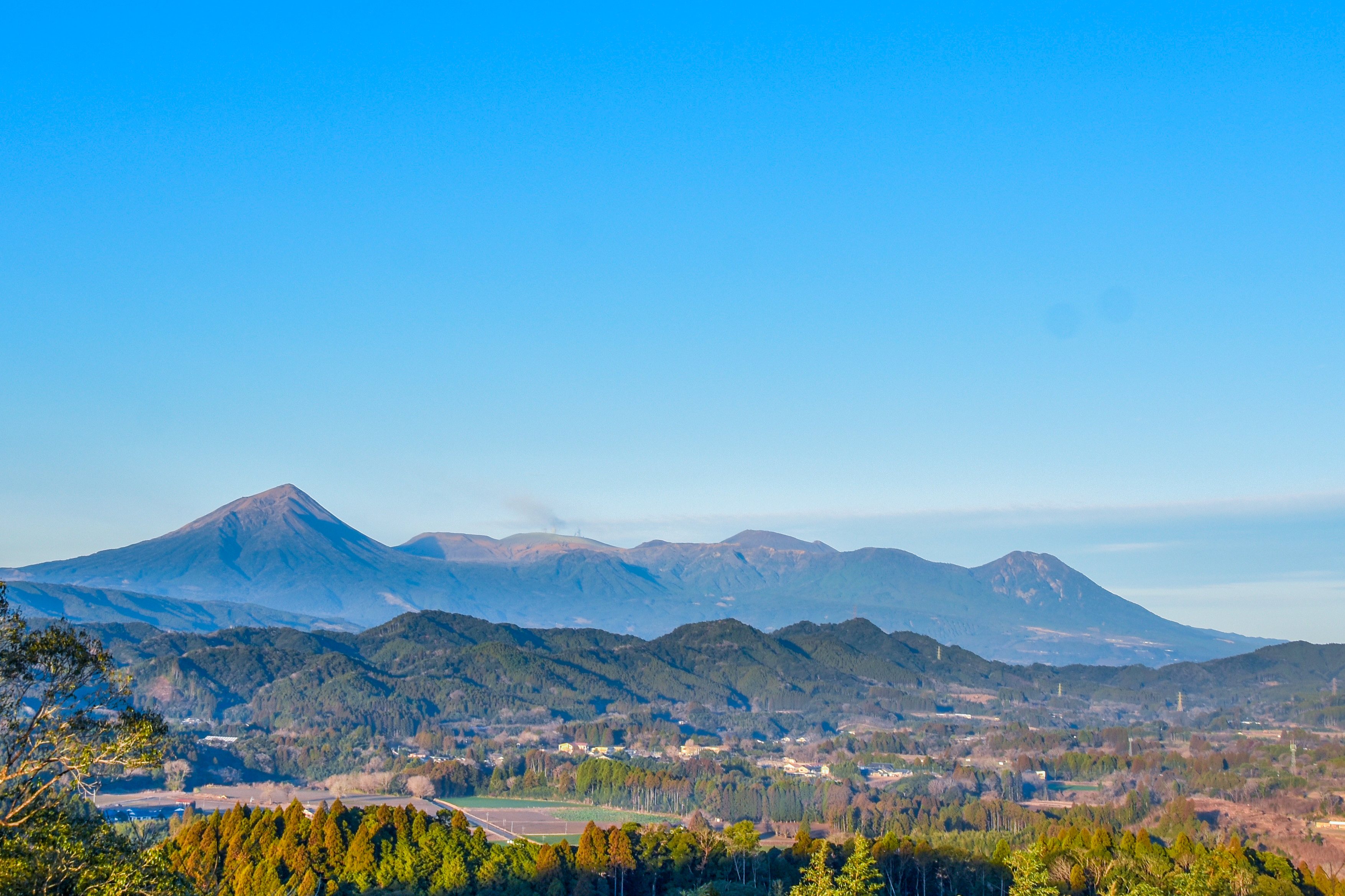 木場城史跡公園から見た霧島連山-1枚目-