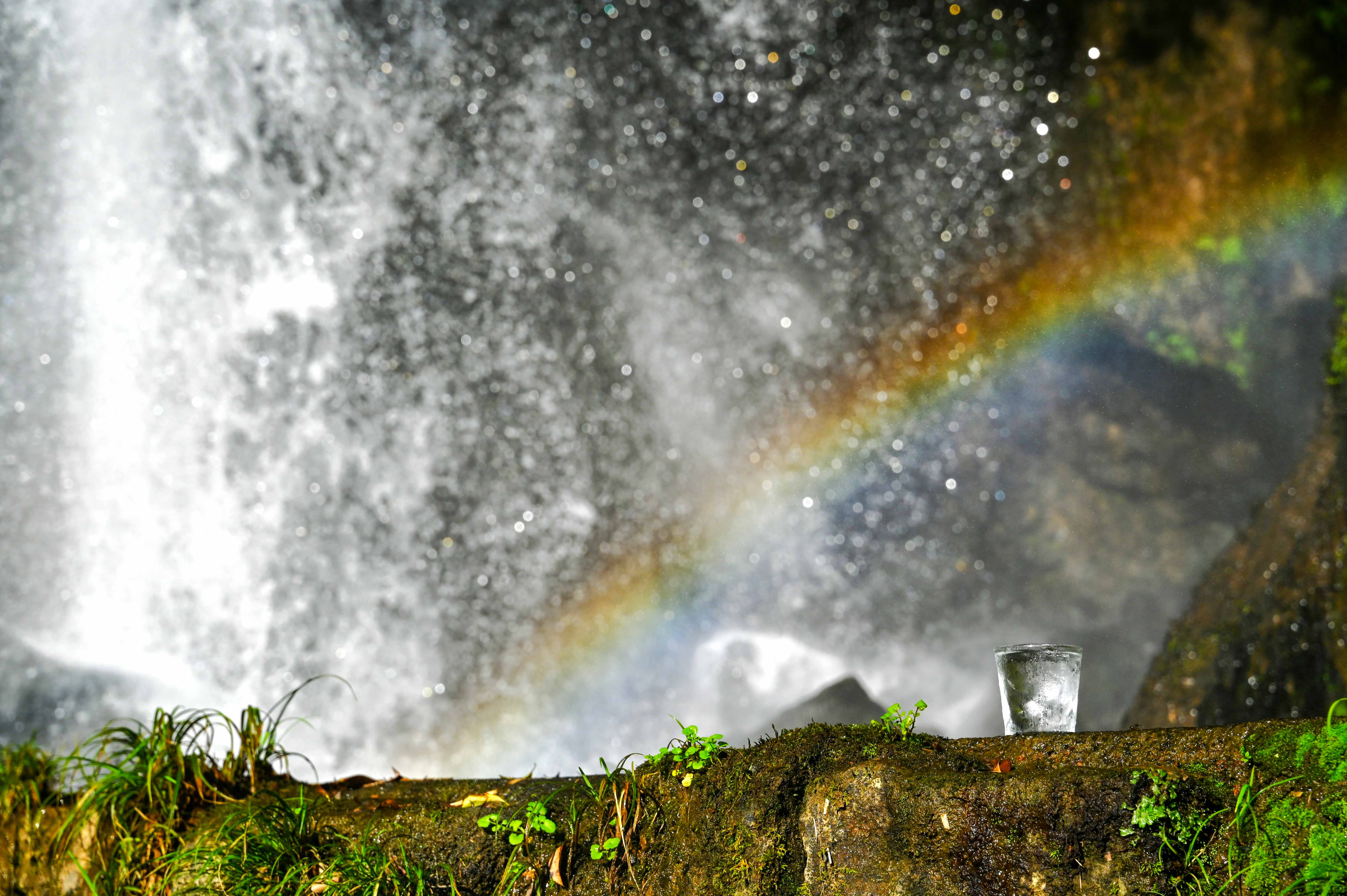 関之尾の女滝と焼酎