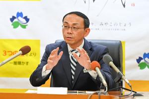 市長定例記者会見の写真