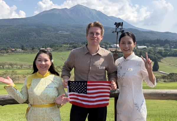国際交流員3人
