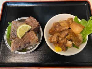 まぐろのヒレ肉ステーキ　豚スペアリブ軟らか煮3人前セット