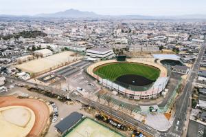 都城運動公園と霧島山
