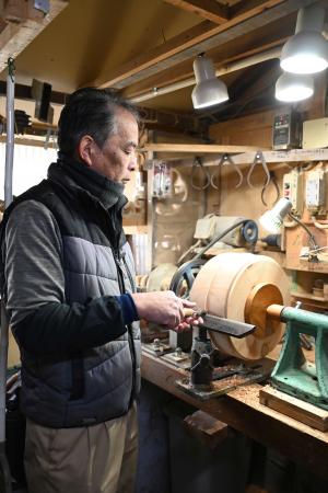 伝統工芸（木刀・ロクロ工芸品・大島紬・大弓）-21枚目-