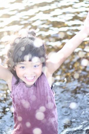 �L���L���̐��E