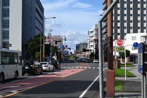市役所方面からみた広口交差点-1枚目-