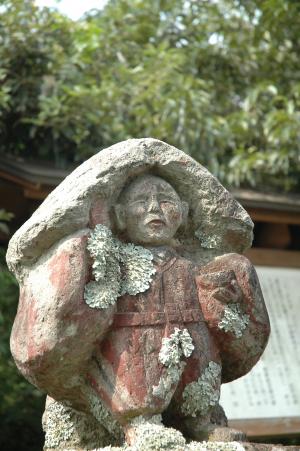 田の神石造　桜並木通脇