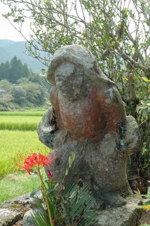 田の神ー梅北町西生寺納骨堂横ー