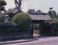 楠見家の門と土蔵